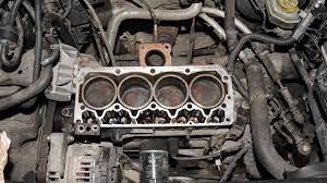 Cracked Engine Block: Symptoms, Causes and Repair Tips