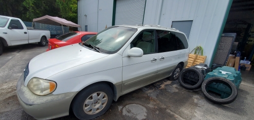 2003 Kia Sedona