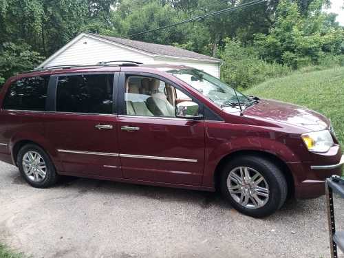 2008 Chrysler Town & Country