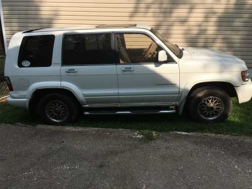 2001 Isuzu Trooper