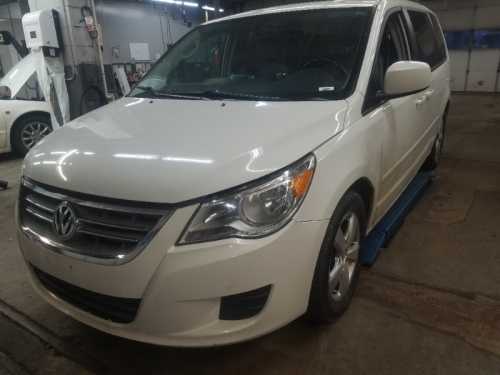 2011 Volkswagen Routan